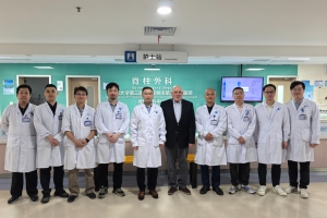 Perfect Diary for the World-class Spine Master, Dr. Rosenthal’s Visit to the Shenzhen Second People’s Hospital.